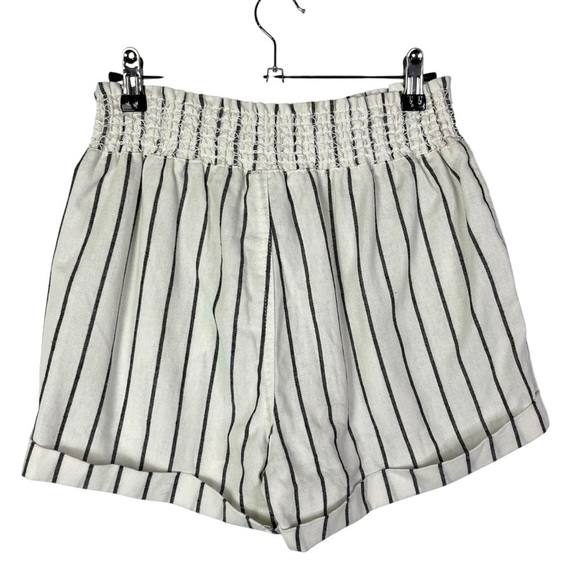 Forever 21 White & Black Stripe Smocked Waist High Rise Shorts S - Picture 2 of 5